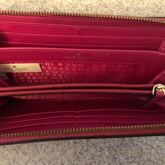Kate Spade wallet - Picture 2 of 3